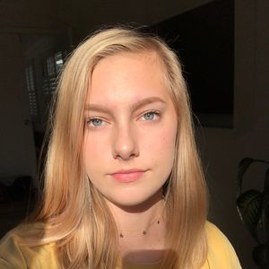 Meet your Posher, Jillian